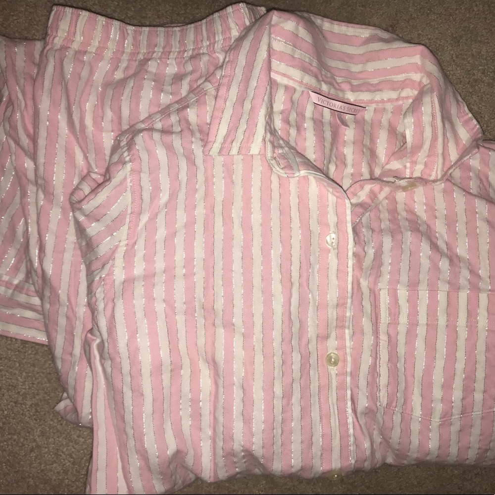 SOLD Victoria’s Secret Pajama Set